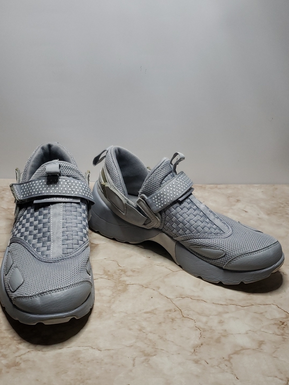 Jordan Light Gray Slip-On Athletic Sneakers with Strap Size 10